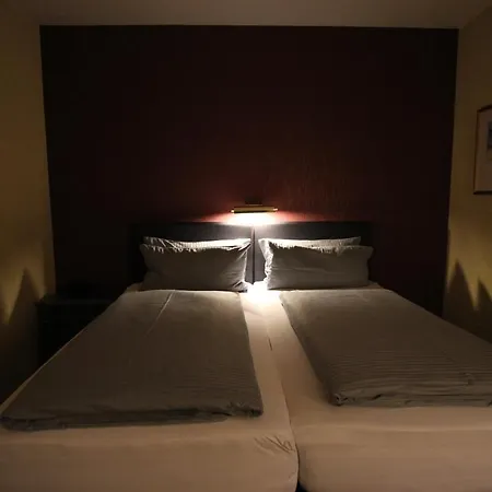 فندق Restaurant Zur Linde