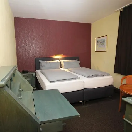 Restaurant Zur Linde Ξενοδοχείο 3*