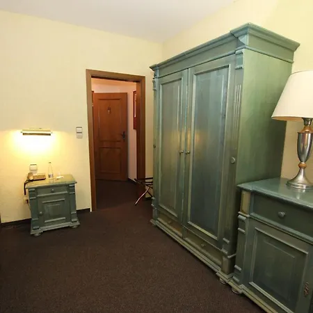 Ξενοδοχείο Restaurant Zur Linde