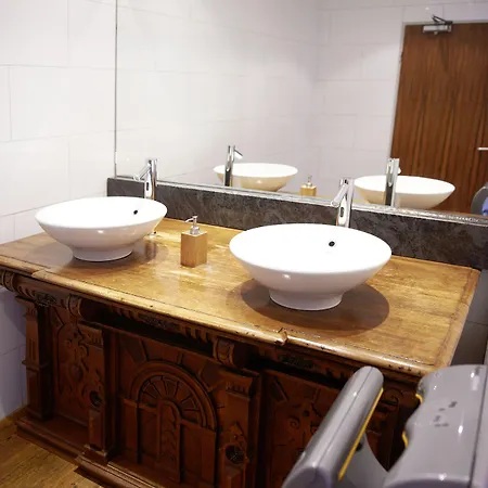 فندق Restaurant Zur Linde 3*