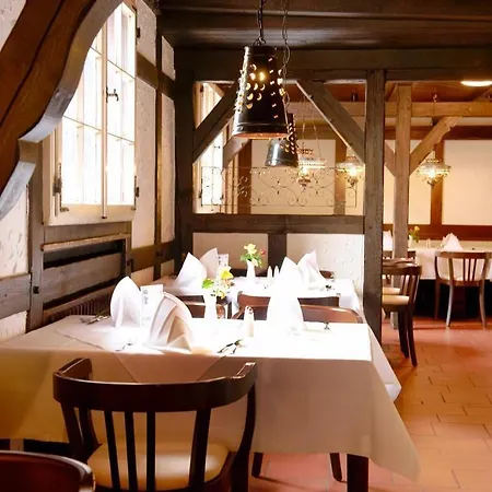 Restaurant Zur Linde فندق