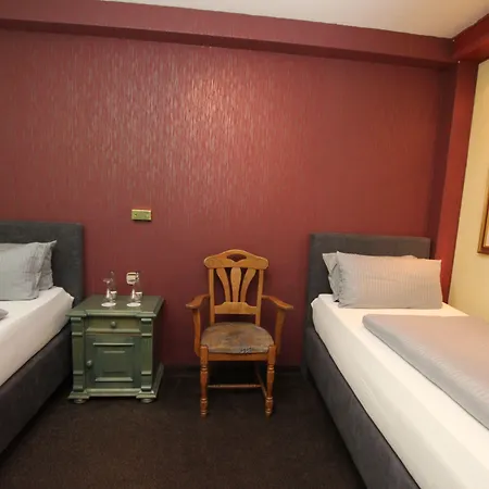 Restaurant Zur Linde Ξενοδοχείο 3*